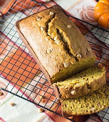 Pumpkin Peanut Butter Bread – Pumpkin, peanut butter chips and spices come together in this perfectly moist bread!