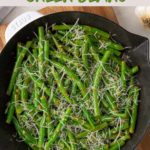 String beans in a skillet with overlay text at top of image.