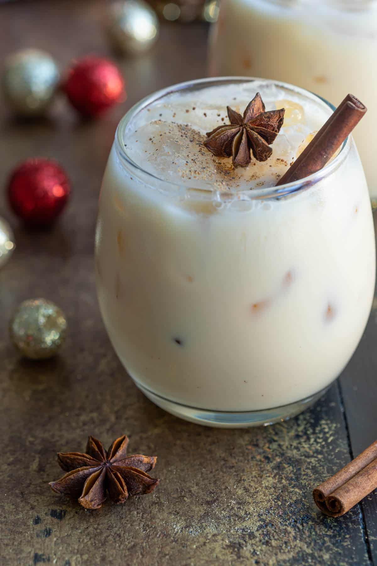 Front view of an eggnog white Russian cocktail.